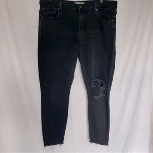 Gap Women's Black Distressed Jeans